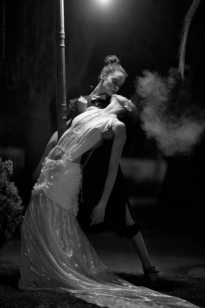 Schema luce in esterna simulazione del lampione col il flash fotografia di moda di Francesco Francia con flash in esterni